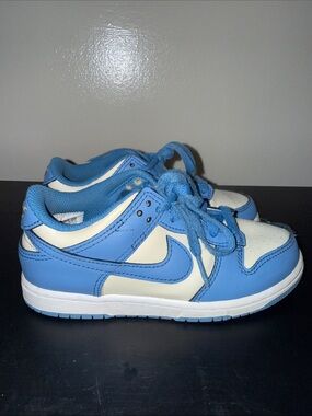 Nike Kids Sneakers in Light Blue and White